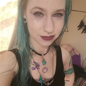 Meet your Posher, Abbie